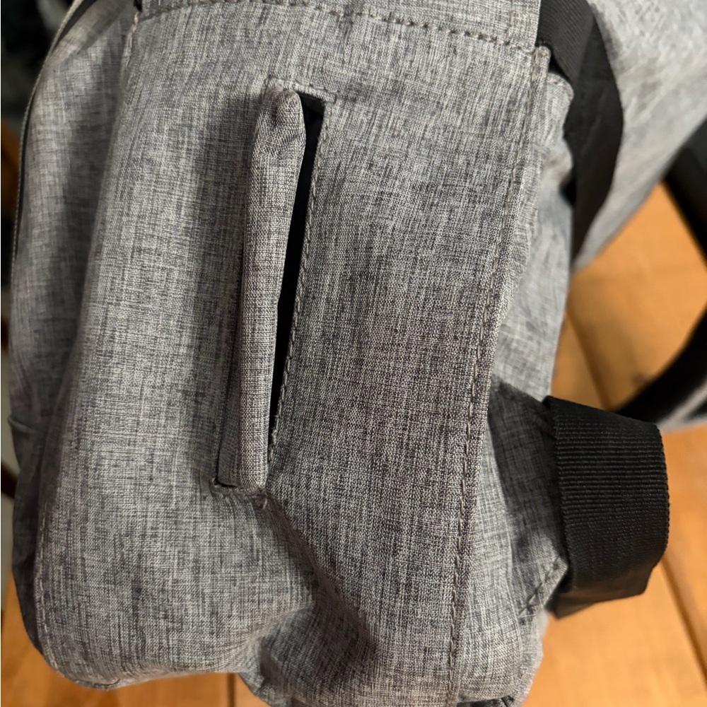 Sleek Gray Lovevook Backpack - Picture 6 of 16